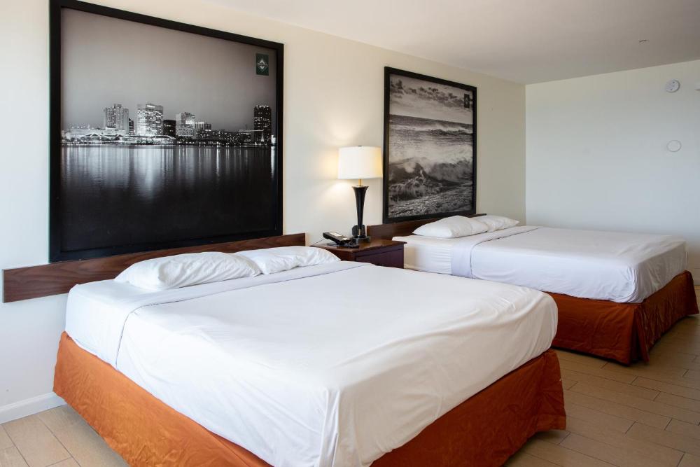 Superior Room with Two Queen Beds - Non-Smoking - Oceanfront interior